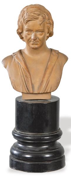  P. Ipsen Dinamarca pp. S. XX
"Busto de Hombre" en terracota.
Firmado "P. Ipsen Kjobenhavn" y numerado "432". Con peana de madera.