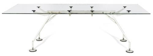  Norman Foster (Reino Unido, 1935) para Tecno
Mesa modelo Nomos