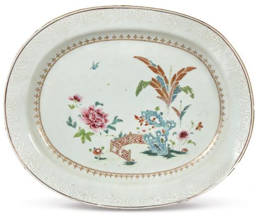  Fuente oval de porcelana de Compañía de Indias, Familia Rosa, Dinastía Qing, época de Qienlong (1736-95).