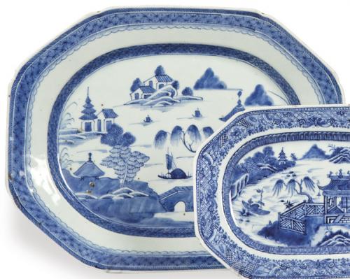 Lote 1460
Bandeja ochavada de porcelana de Compañía de Indias azul y blanco, Dinastía Qing, época de Qienlong (1736-95).