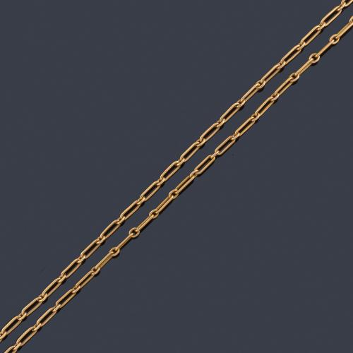  Cadena con eslabones ovalados en oro amarillo de 18K.