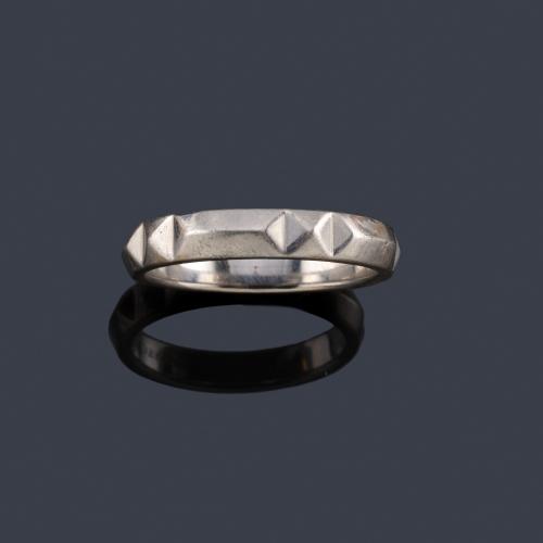  TIFFANY & Co
Alianza realizada en platino.