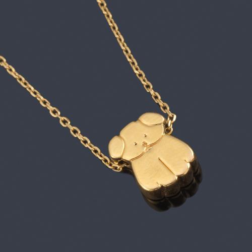  TOUS
Collar con colgante en forma de osito realizado en oro amarillo de 18K.