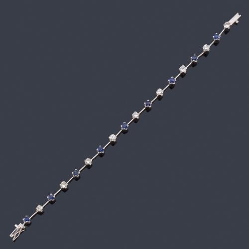  Pulsera con brillantes de aprox. 1,75 ct con zafiros talla redonda de aprox. 2,00 ct en total.