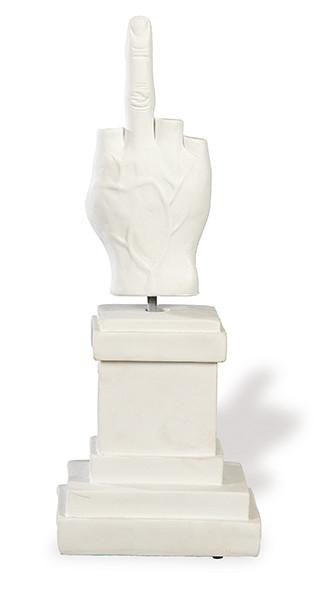  MAURIZIO CATTELAN - L.O.V.E - Carrillón (Libertà, Odio, Vendetta, Eternità)