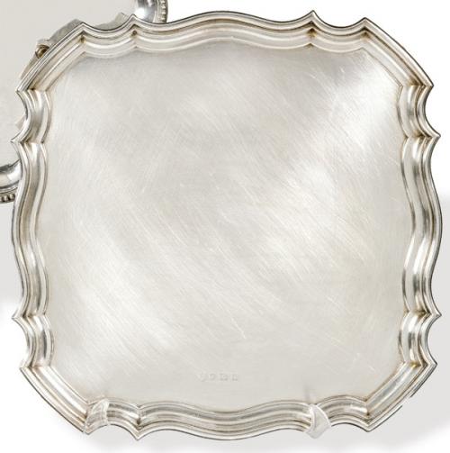  Salvilla cuadrangular de plata inglesa punzonada Ley Sterling de JB Chatterley and Sons, Birmingham 1849.