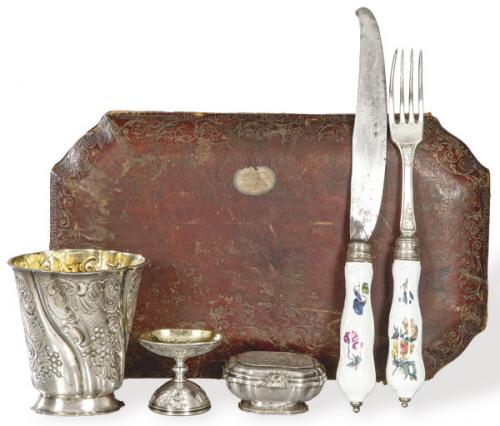  Juego de comer de plata austro húngara punzonada y porcelana S. XIX.