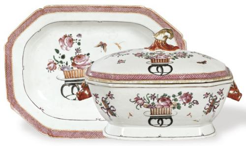  Sopera con fuente de porcelana de Compañía de Indias, Familia Rosa, Dinastía Qing, época de Qianlong (1736-965).