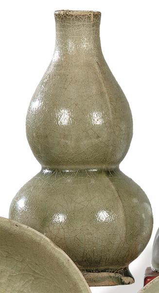  Jarrón doble calabaza en gres porcelanico chino con vidriado celadón, Dinastía Qing S. XVIII.