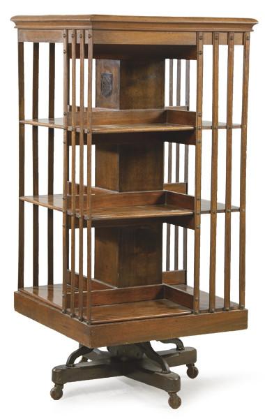  Librería revolving eduardino en madera de caoba.
Inglaterra, principios S. XX