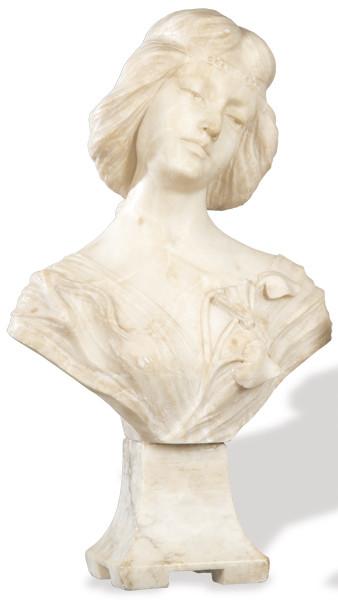  "Mujer con Cinta en la Frente" Busto tallado en alabastro, Italia h. 1900.