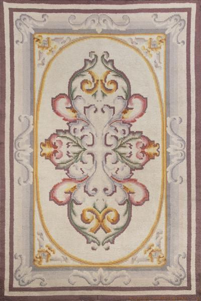 Lote 1477
Alfombra española de Ragama Madrid firmada.