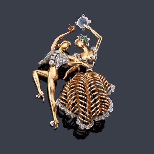 Lote 2080
Broche con pareja de bailaores con decoración de brillantes de aprox. 1,00 ct en total. Años '60.