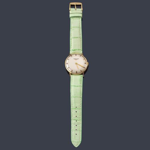 Lote 2529
LONGINES ref. 7577 de caballero con caja en oro amarillo de 18 K. Año 65.
Con estuche y documentación