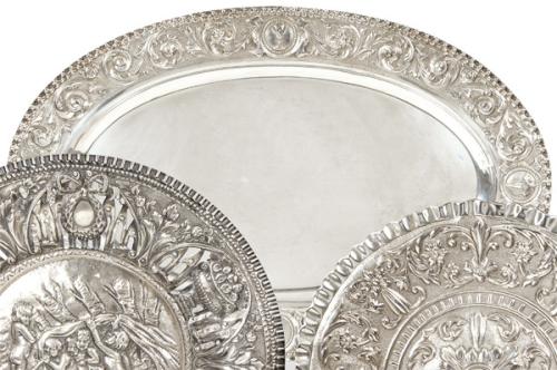 Lote 1191
Bandeja oval de plata española punzonada Ley 916 de Dionísio García y marca comercial de Otero primer tercio S. XX.