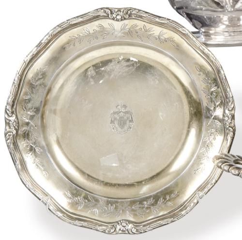  Plato de plata francesa punzonada Ley 950 de Aucoc, París S. XIX.