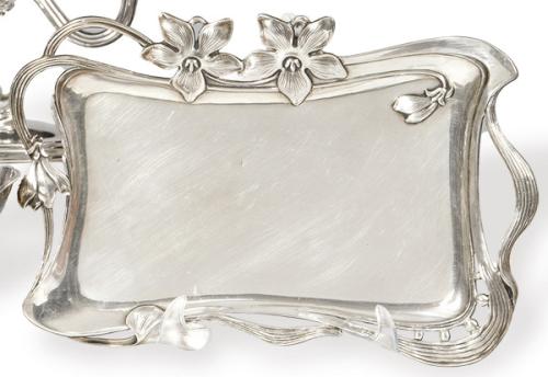  Bandeja modernista de plata española punzonada Ley 916 de Emilio Bacariza pp. S. XX.
