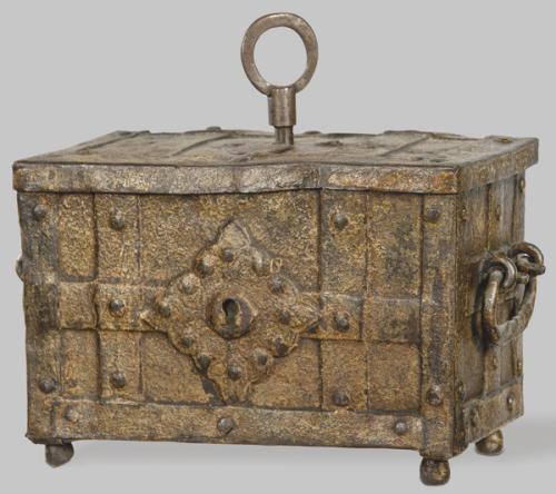 Lote 1227
Caja de caudales alemana de hierro con restos de policromía, Nuremberg S. XVI.
