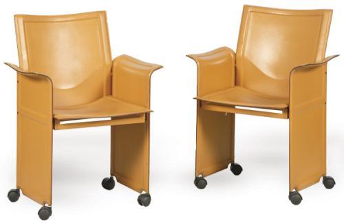 Lote 1335
Tito Agnoli (Lima, 1931-Milán, 2012) para Matteo Grassi
Pareja de butacas modelo Korium con ruedas.