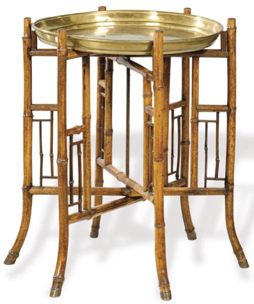  Mesa auxiliar plegable con estructura en madera de bambú y bandeja de latón. Finales S. XIX