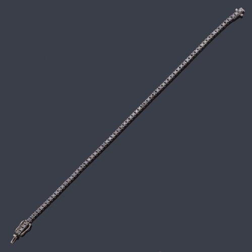  Pulsera rivière con diamantes negros de aprox. 0,85 ct en total en montura de oro blanco de 18K pavonado.