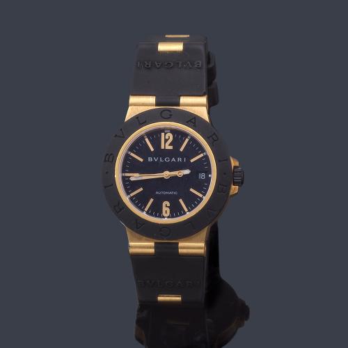  BVLGARI Diágono ref. AL 38 G de caballero con caja y brazalete en oro amarillo de 18 K y caucho.