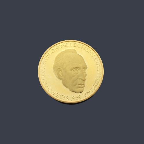 Lote 2684
Moneda conmemorativa Premio Nobel de Severo Ochoa en oro de 22 K.
