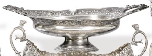 Lote 1136
Centro de mesa de plata rusa punzonada Ley 84 zolotniks ff. S. XIX pp. S. XX.