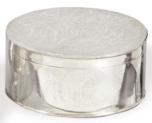  Caja ovalada de metal plateado de Valenti h. 1970.