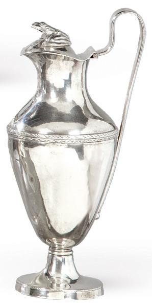Lote 1199
Jarra con tapa neoclásica de plata española punzonada Rañoi, Córdoba último tercio S. XVIII.