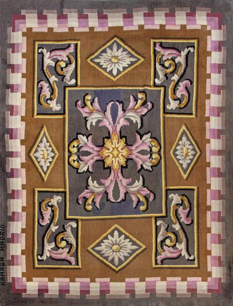  Alfombra española en lana de Ramaga Madrid firmada.