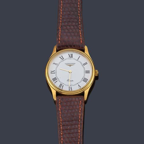 Lote 2503
LONGINES de caballero con caja en oro amarillo de 18 K.