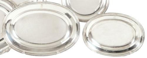  Juego de tres bandejas de servir de plata austro húngara punzonada, Budapest h. 1800.