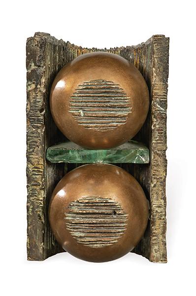 Lote 0370
JOSEP MARIA SUBIRACHS - Vidrio entre dos bronces