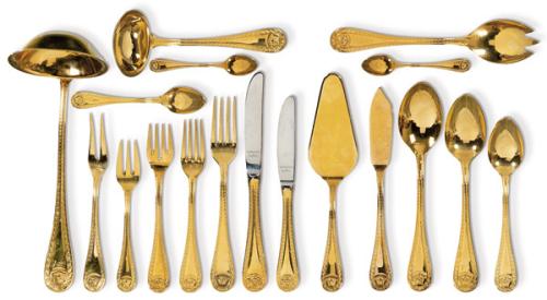 Lote 1220
Cubertería de Versace modelo Medusa oro