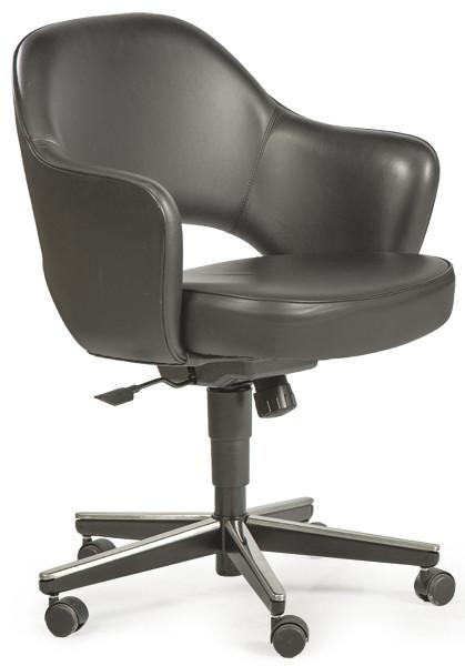 Lote 1304
Eero Saarinen (Helsinki,1910-1961) para Knoll? diseño de 1946
Silla ejecutiva modelo Conference Swivel.