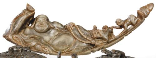 Lote 1337
"Ho-Shang" tallado en cuerno de búfalo de agua, China Dinastía Qing S. XIX.