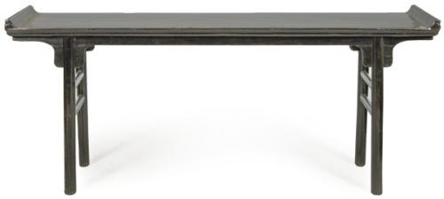 Lote 1370
Consola china en madera de olmo y laca negra, Dinastía Qing S. XIX.