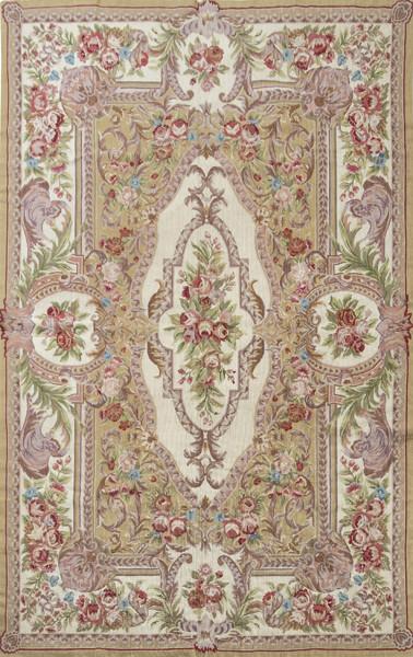 Lote 1407-A
Alfombra de peti point en lana estilo Aubusson.