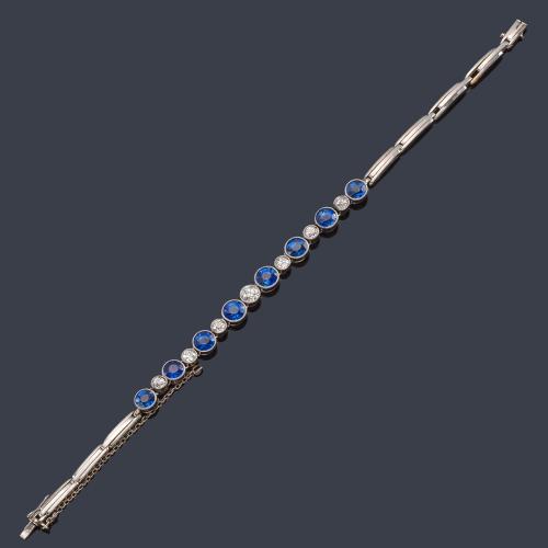  Pulsera de pedida con zafiros talla redonda de aprox. 3,00 ct en total y diamantes talla antigua de aprox. 1,00 ct en total.