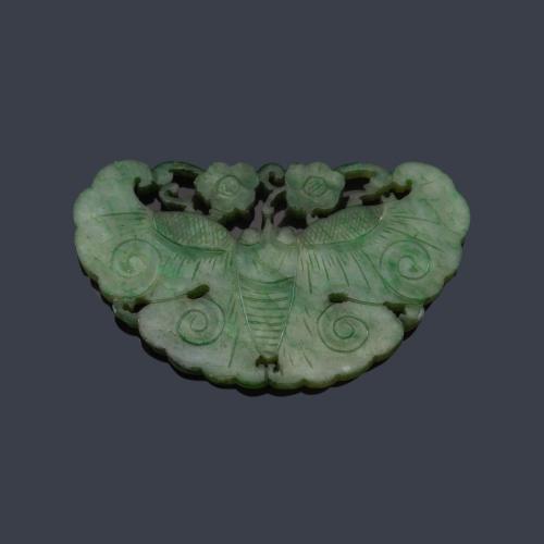  Placa con motivo central de insecto realizado en jade.