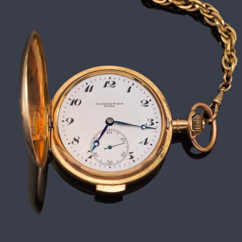  UNIVERSAL Sonería a horas, reloj saboneta con caja en oro amarillo de 18 K con leontina en oro amarillo de 18 K.