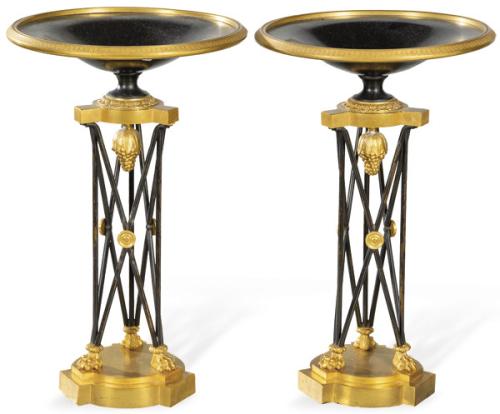  Pareja de pebeteros de bronce patinado y dorado siguiendo  modelos Imperio S. XX.