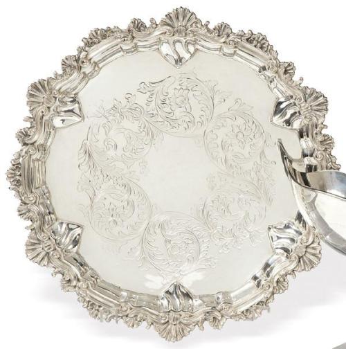  Fuente circular de plata española punzonada 1ª Ley de Pasgorcy.