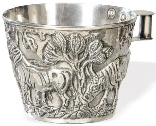  Copa de plata griega punzonada Ley 925 reproduciendo una de las famosas copas de Vafio en oro cretenses de los siglos XIV-XV a.C.