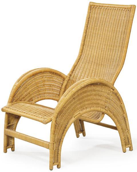  Butaca en madera de bambú y ratán trenzado.