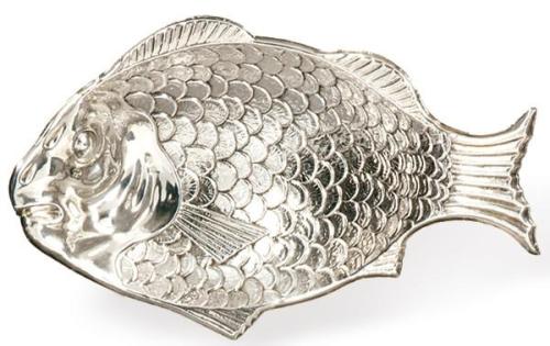  Porta aperitivos de plata española punzonada 1ª Ley de Montejo en forma de pez,