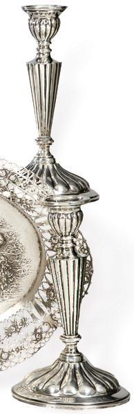  Pareja de candeleros de plata española punzonada 1ª Ley de Durán