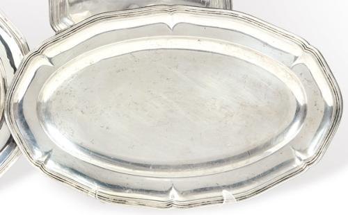  Fuente oval de servir de plata española punzonada 1ª Ley de Espuñes con marca comercial de Agruña.