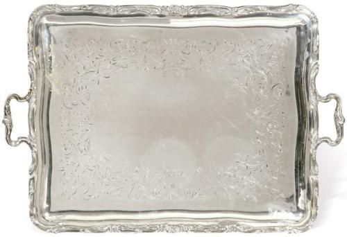  Gran bandeja rectangular de dos asas de plata española punzonada 1ª Ley de Durán.